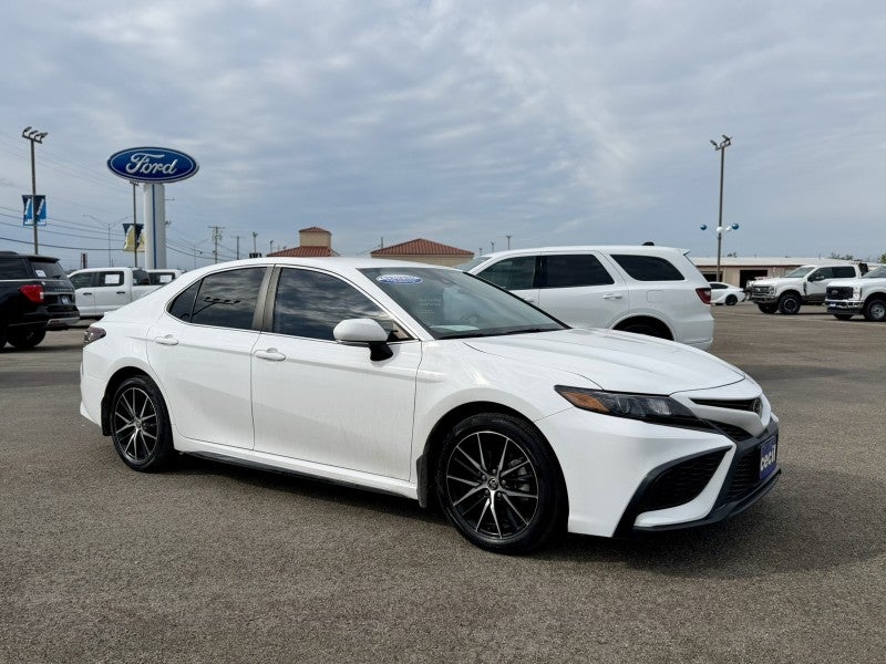 2023 Toyota Camry SE Nightshade