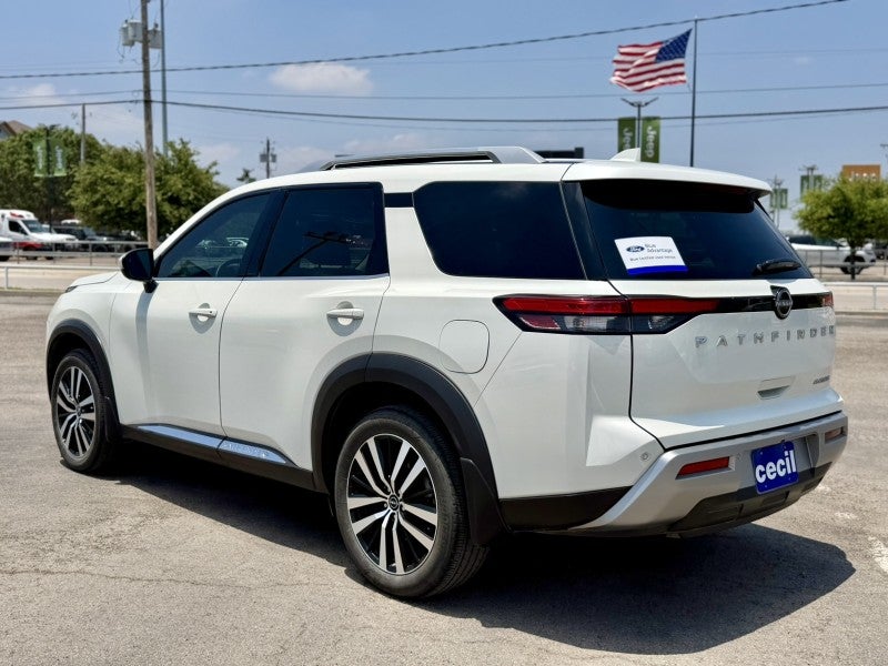 2024 Nissan Pathfinder Platinum