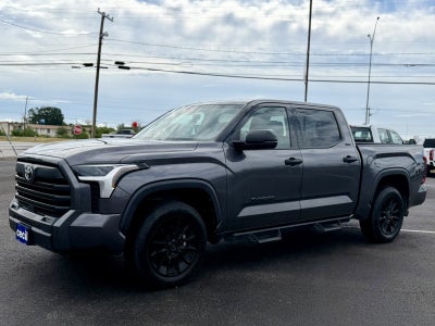 2022 Toyota Tundra 2WD SR5