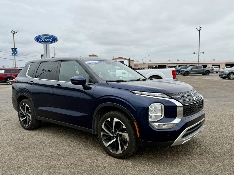 2024 Mitsubishi Outlander SE