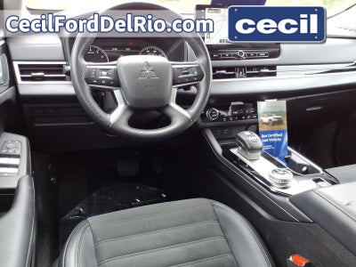 2025 Mitsubishi Outlander SE