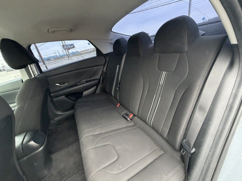2023 Hyundai Elantra Essential