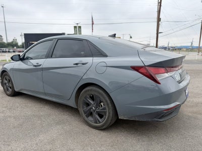 2023 Hyundai Elantra Essential
