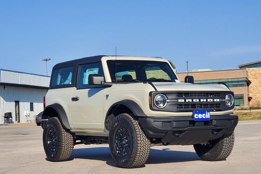 2026 Ford Bronco Base