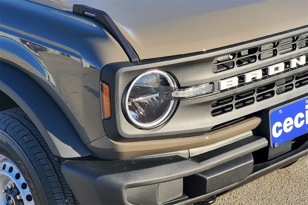 2025 Ford Bronco Base
