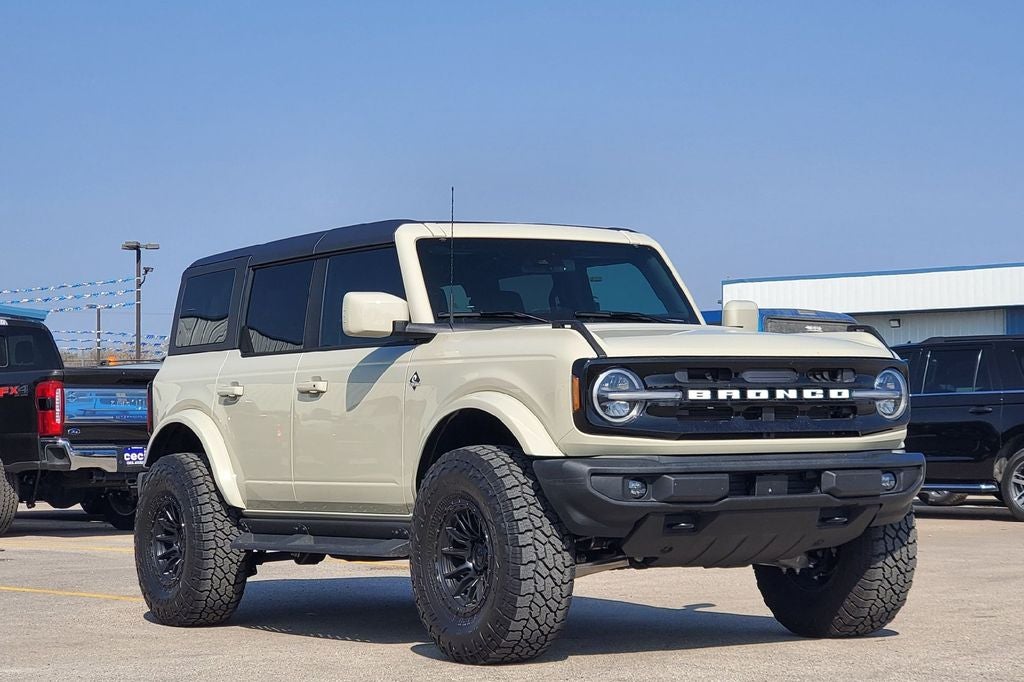 2025 Ford Bronco Outer Banks