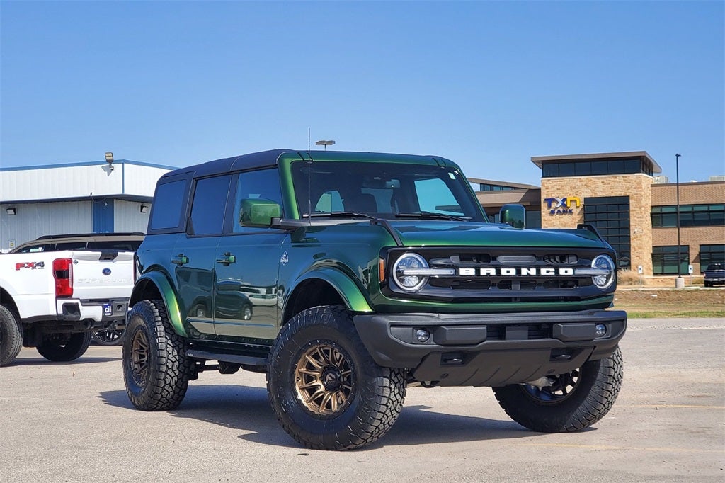 2025 Ford Bronco Outer Banks