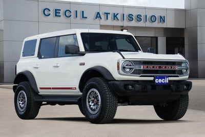 2026 Ford Bronco Outer Banks