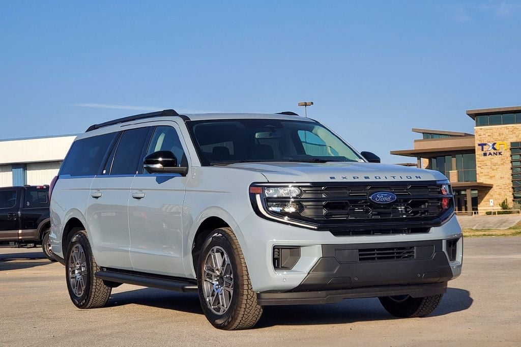 2026 Ford Expedition Max Active