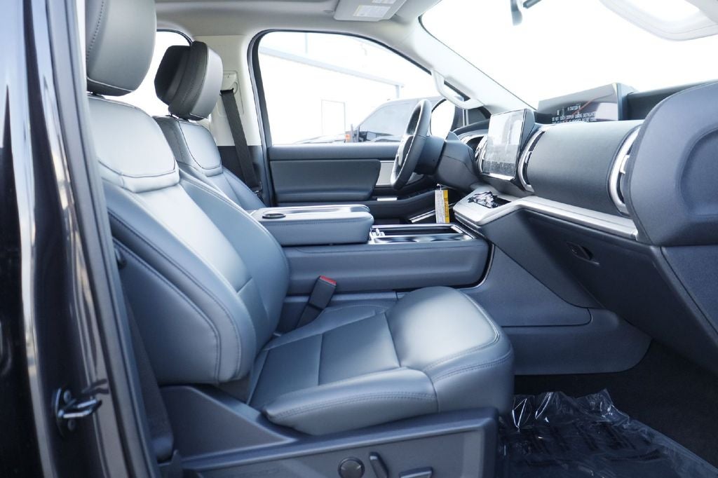 2027 Ford Expedition Active