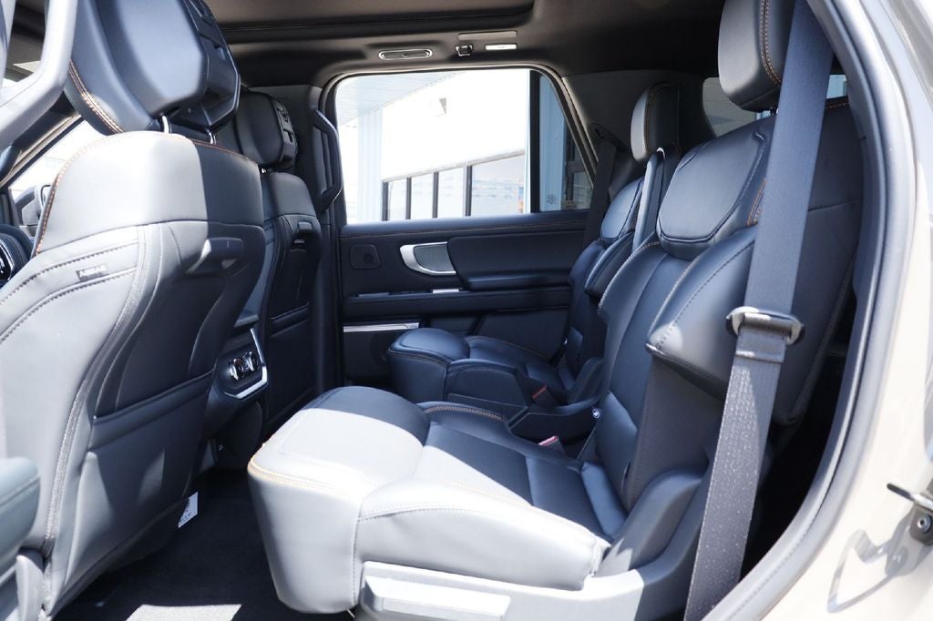 2027 Ford Expedition Tremor