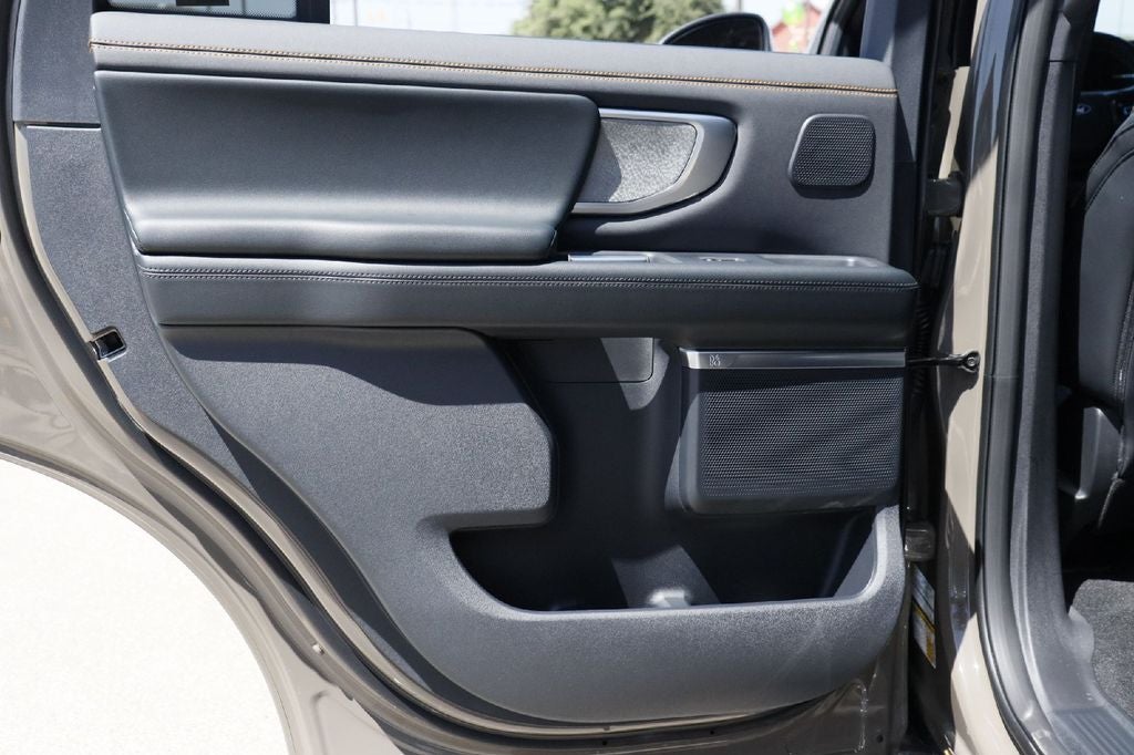 2027 Ford Expedition Tremor