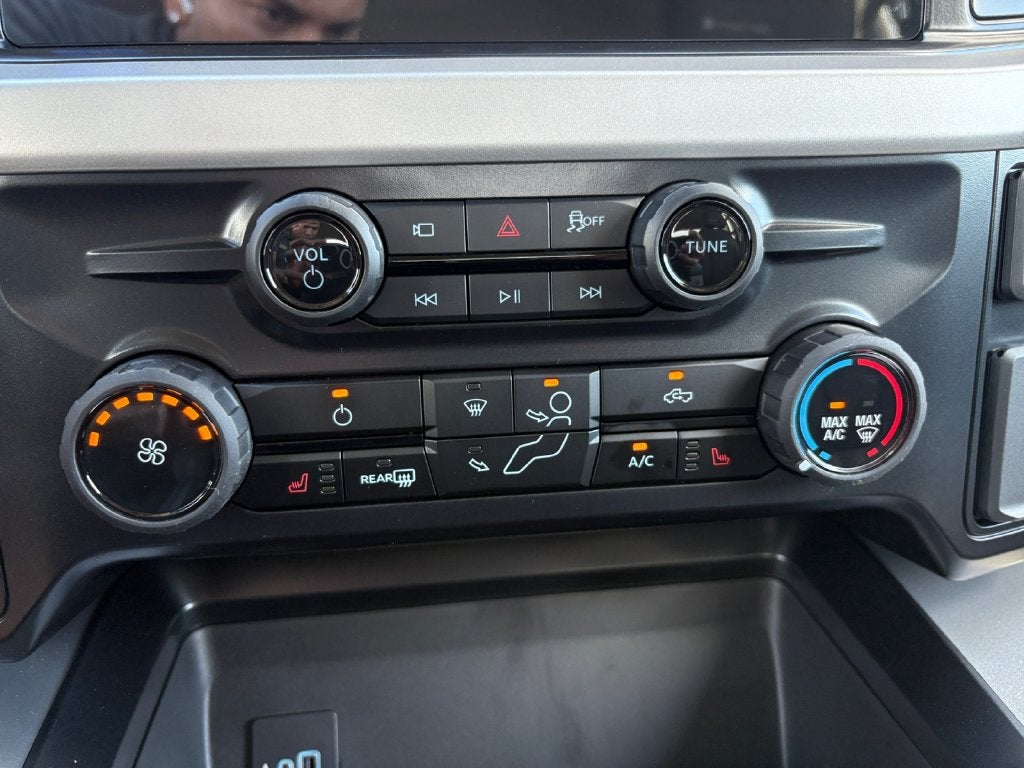 2027 Ford F-250SD XLT