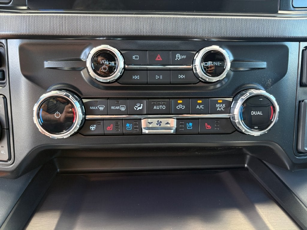 2027 Ford F-250SD Platinum