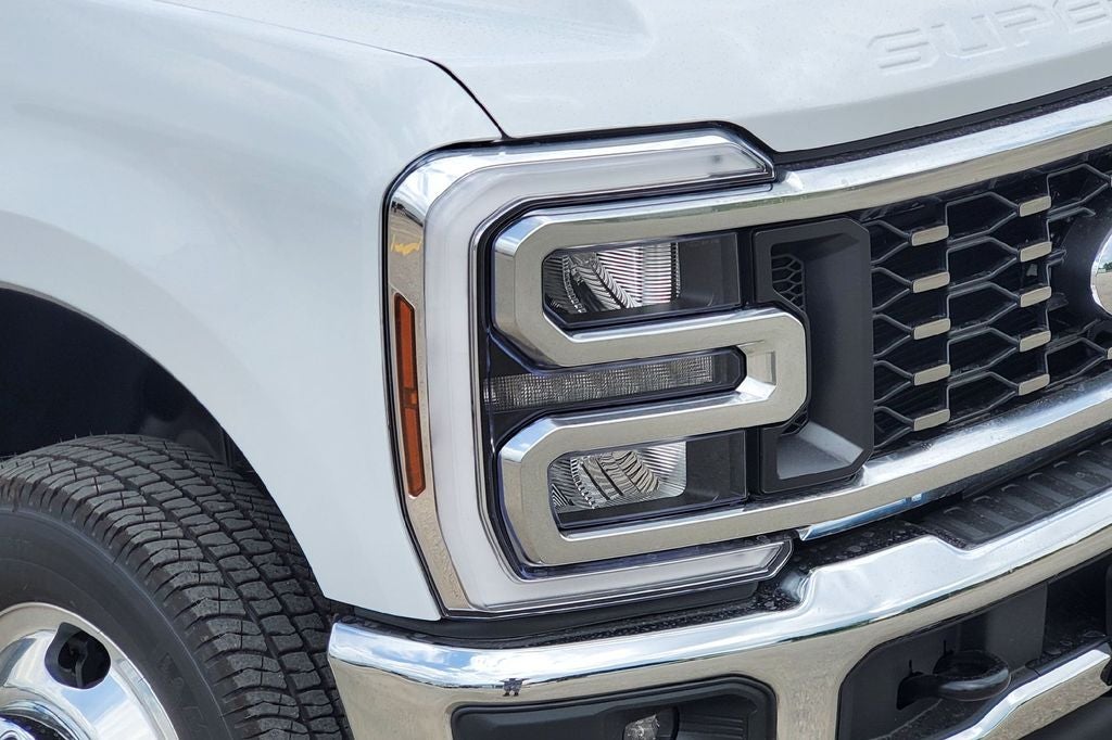 2026 Ford F-350SD Lariat DRW