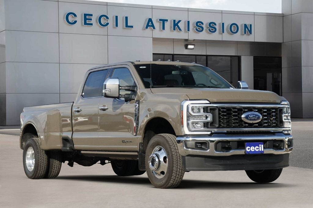 2026 Ford F-350SD Lariat DRW