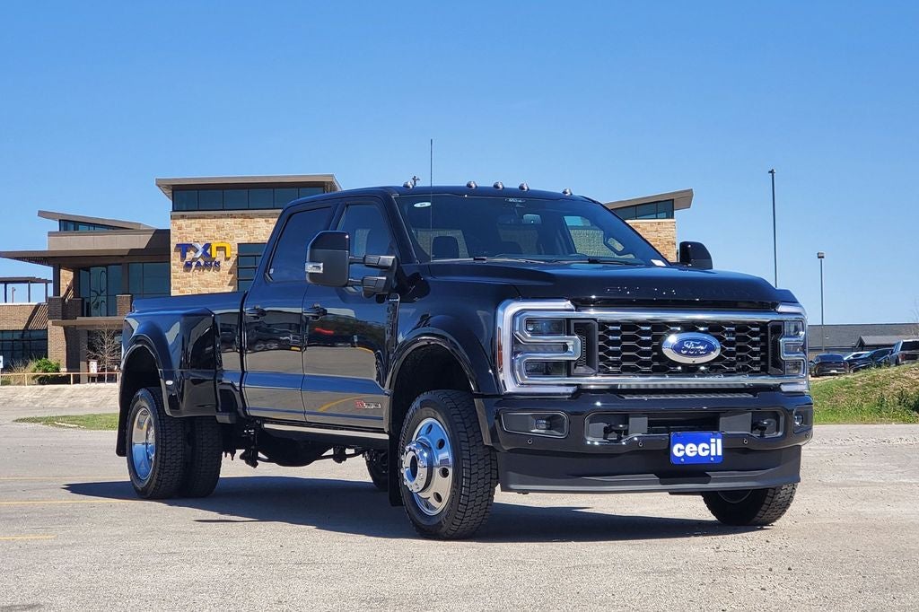 2026 Ford F-450SD Platinum DRW