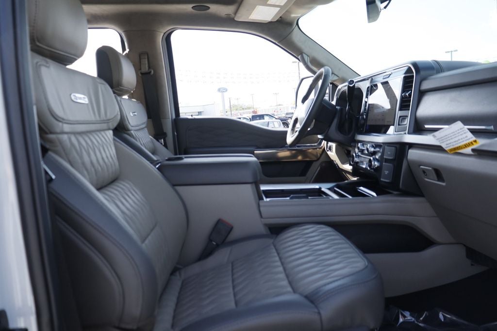 2026 Ford F-450SD Platinum DRW