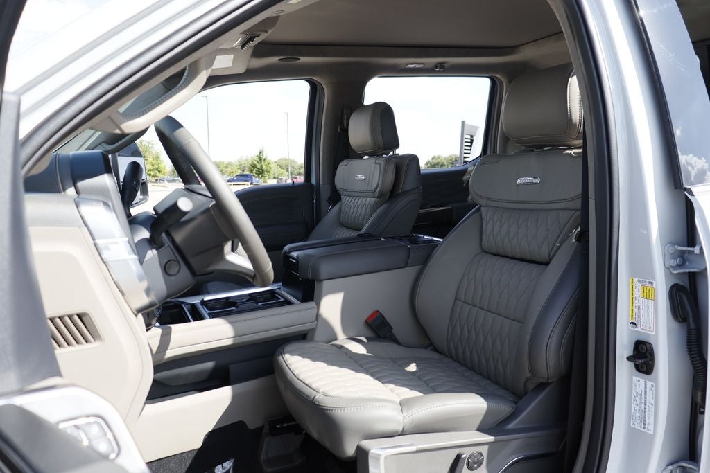 2026 Ford F-450SD Platinum DRW