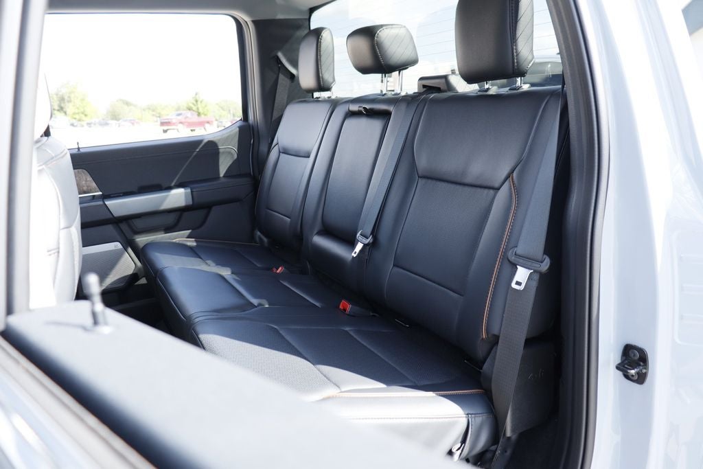 2026 Ford F-450SD Lariat DRW