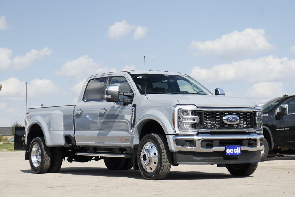 2026 Ford F-450SD Lariat DRW