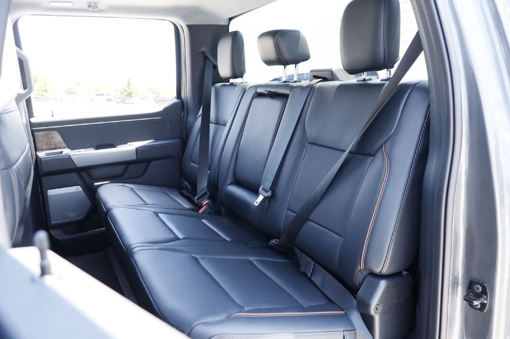2026 Ford F-450SD Lariat DRW