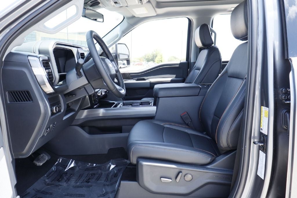 2026 Ford F-450SD Lariat DRW