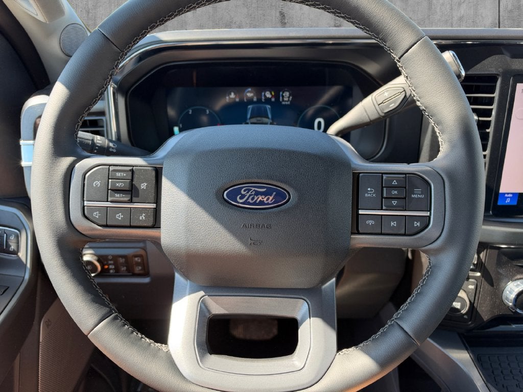 2027 Ford F-450SD Lariat DRW