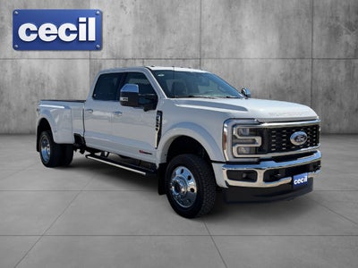 2027 Ford F-450SD Lariat DRW