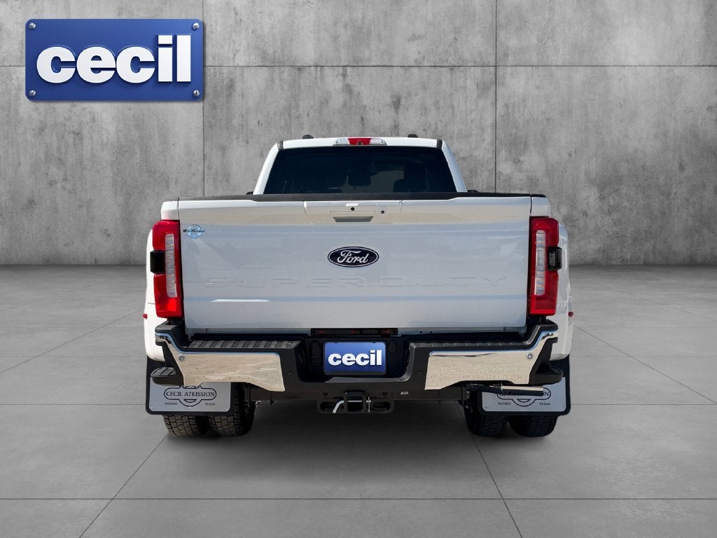 2027 Ford F-450SD Lariat DRW