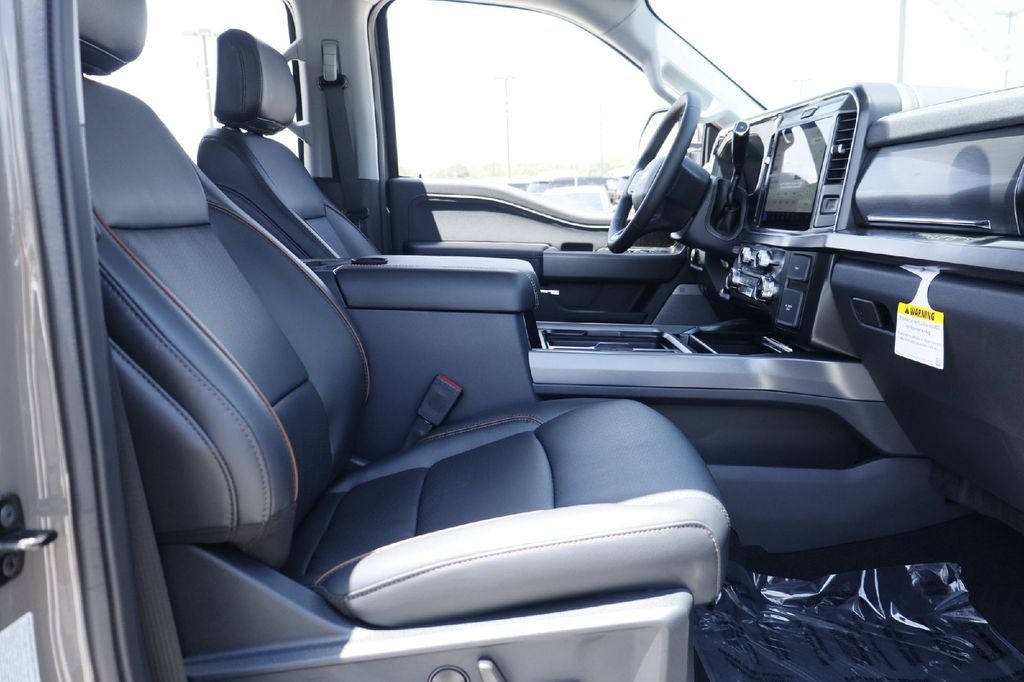 2026 Ford F-450SD Lariat DRW