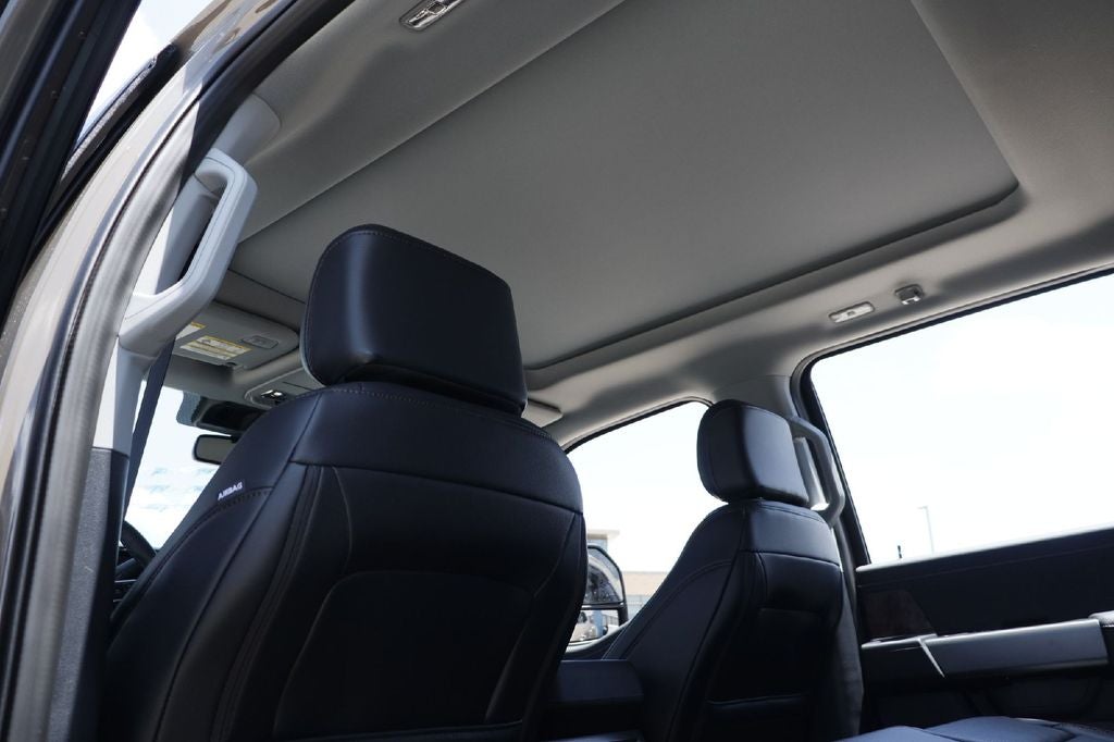 2026 Ford F-450SD Lariat DRW