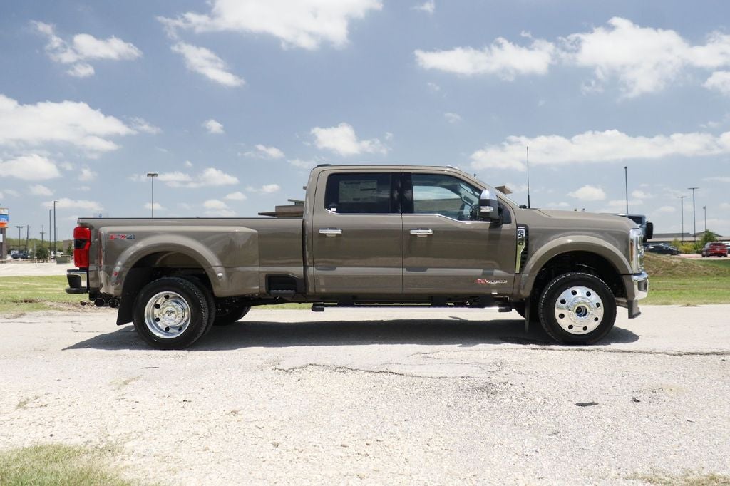 2026 Ford F-450SD Lariat DRW