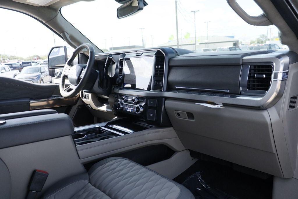 2026 Ford F-450SD Platinum DRW