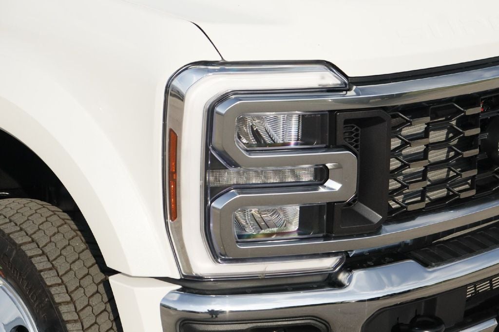2026 Ford F-450SD Lariat DRW