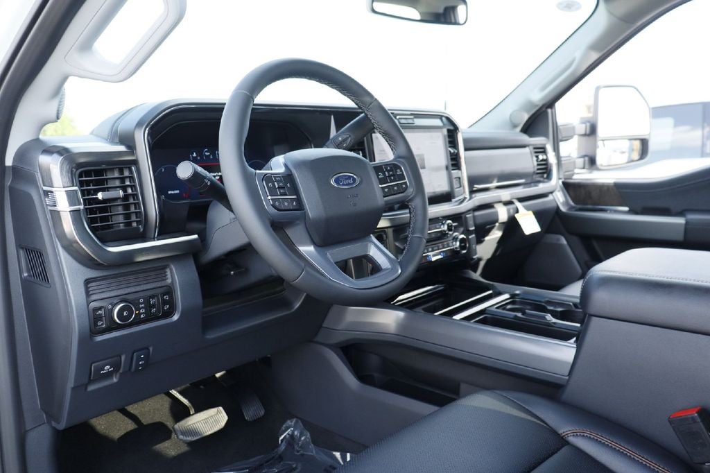 2026 Ford F-450SD Lariat DRW