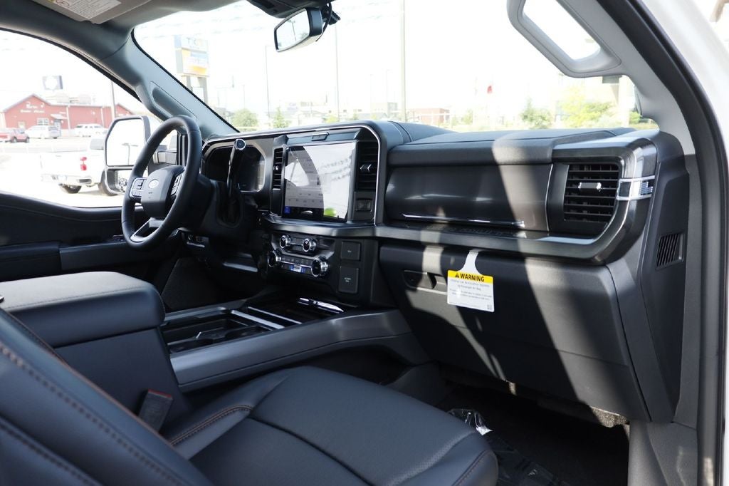 2026 Ford F-450SD Lariat DRW