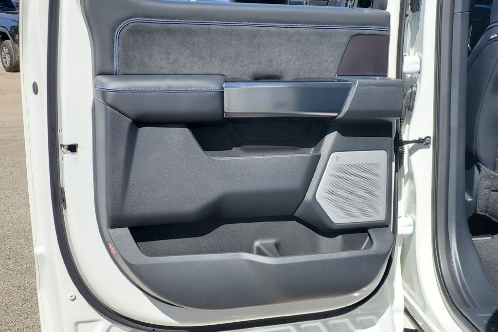 2026 Ford F-450SD Platinum DRW