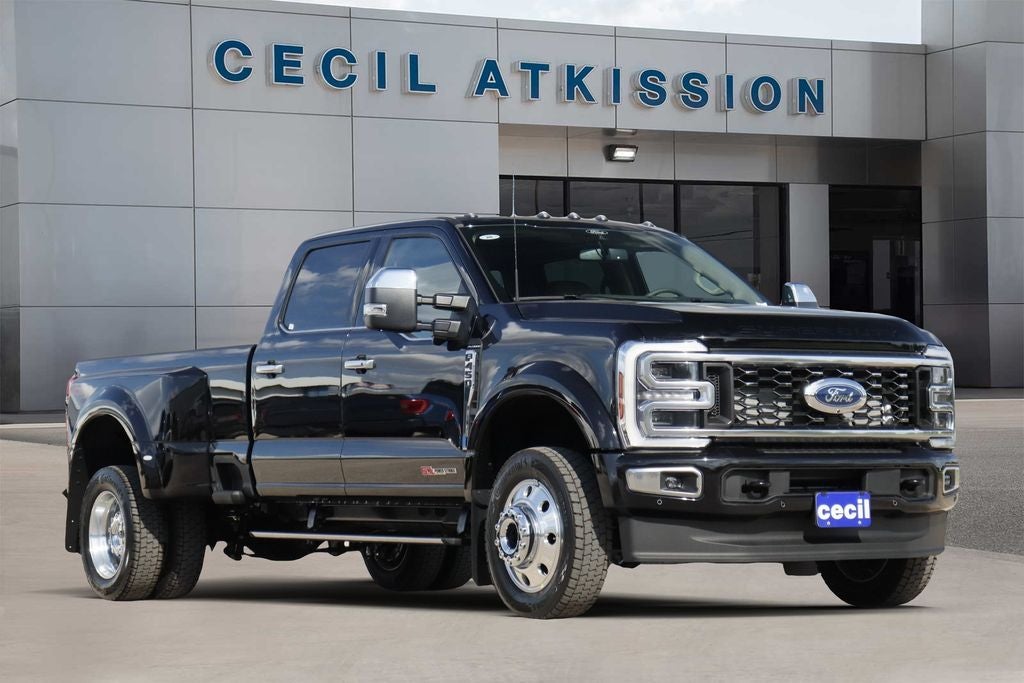 2026 Ford F-450SD Platinum DRW