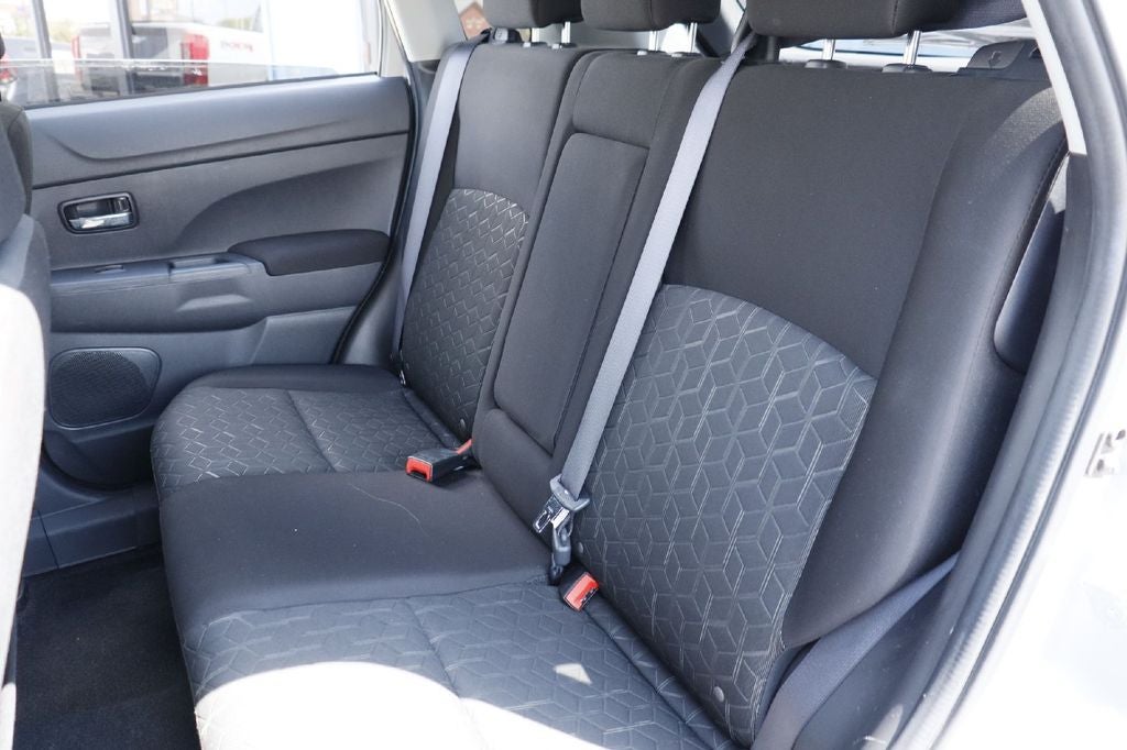 2024 Mitsubishi Outlander Sport Base