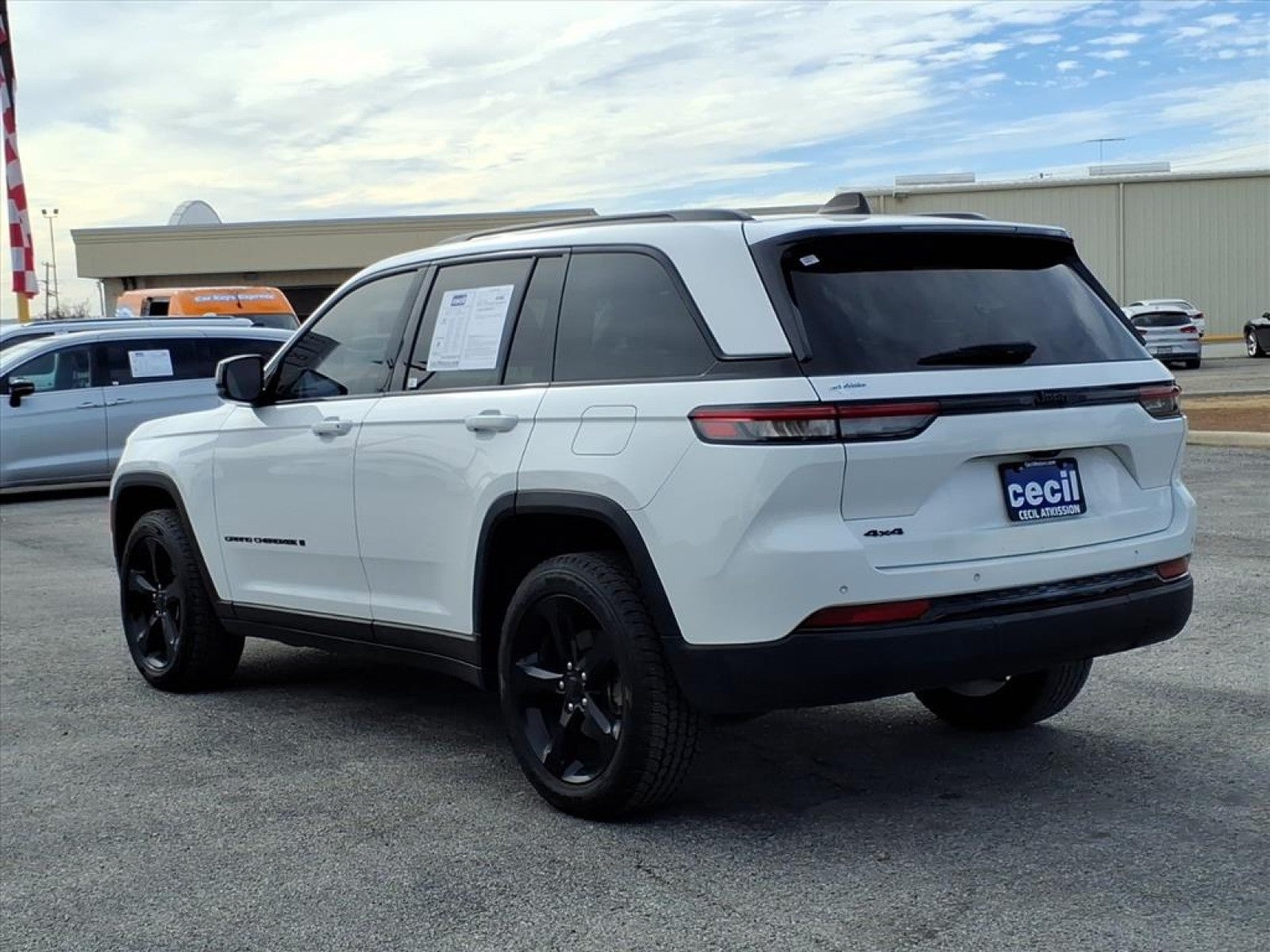 2023 Jeep Grand Cherokee Altitude