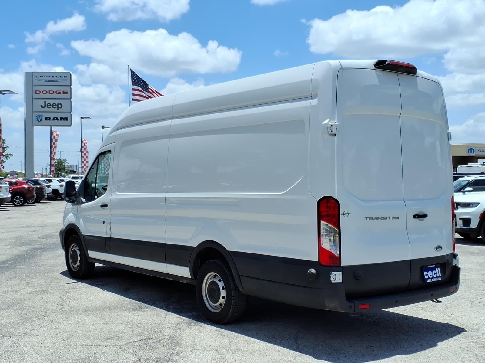 2019 Ford Transit Van T-250 148" EL Hi Rf 9000 GVWR Sliding RH Dr