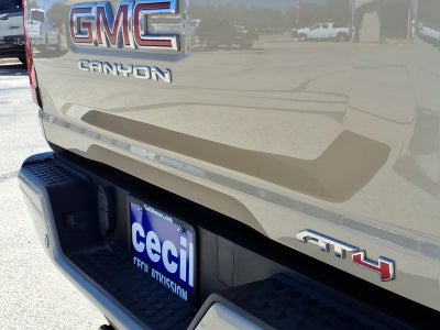 2023 GMC Canyon 4WD AT4