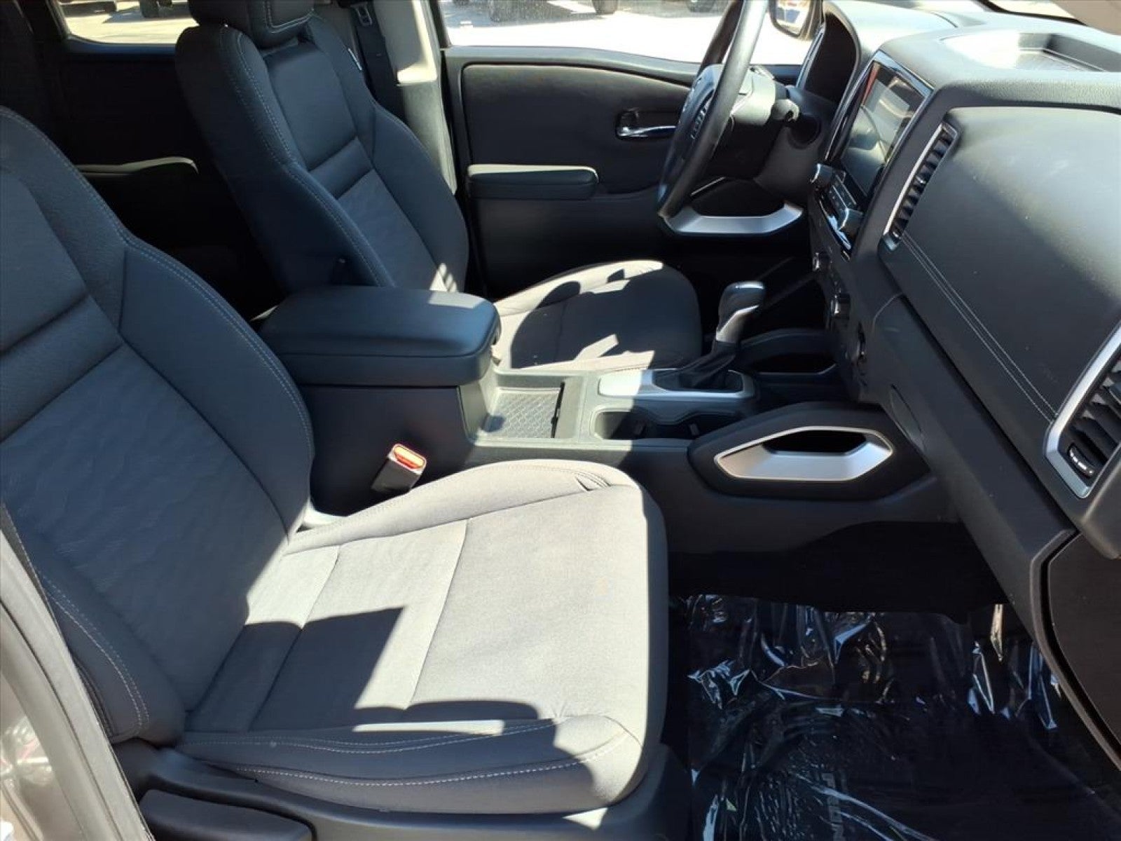 2024 Nissan Frontier SV