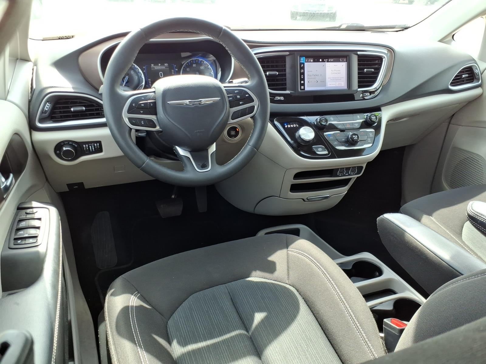 2023 Chrysler Voyager (fleet-only) LX