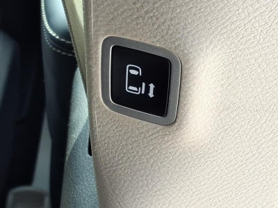 2023 Chrysler Voyager (fleet-only) LX