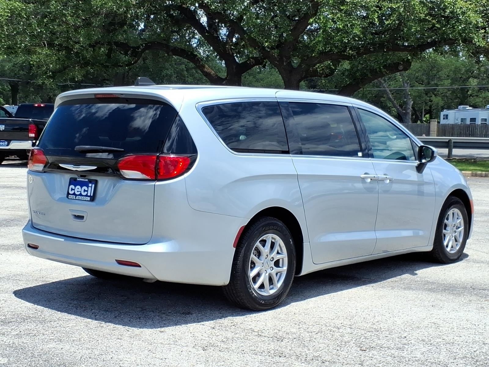 2023 Chrysler Voyager (fleet-only) LX