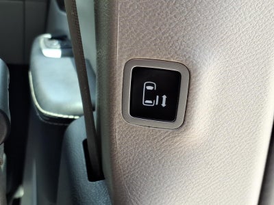 2023 Chrysler Voyager (fleet-only) LX