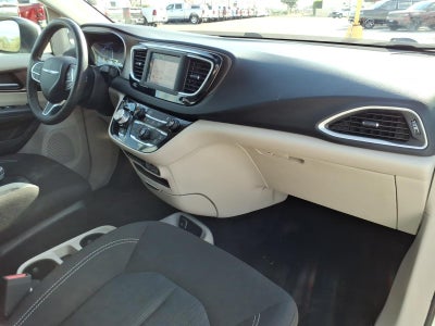 2023 Chrysler Voyager (fleet-only) LX
