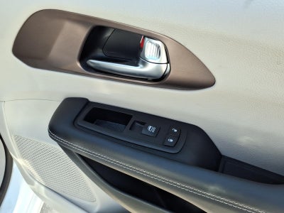 2023 Chrysler Voyager (fleet-only) LX